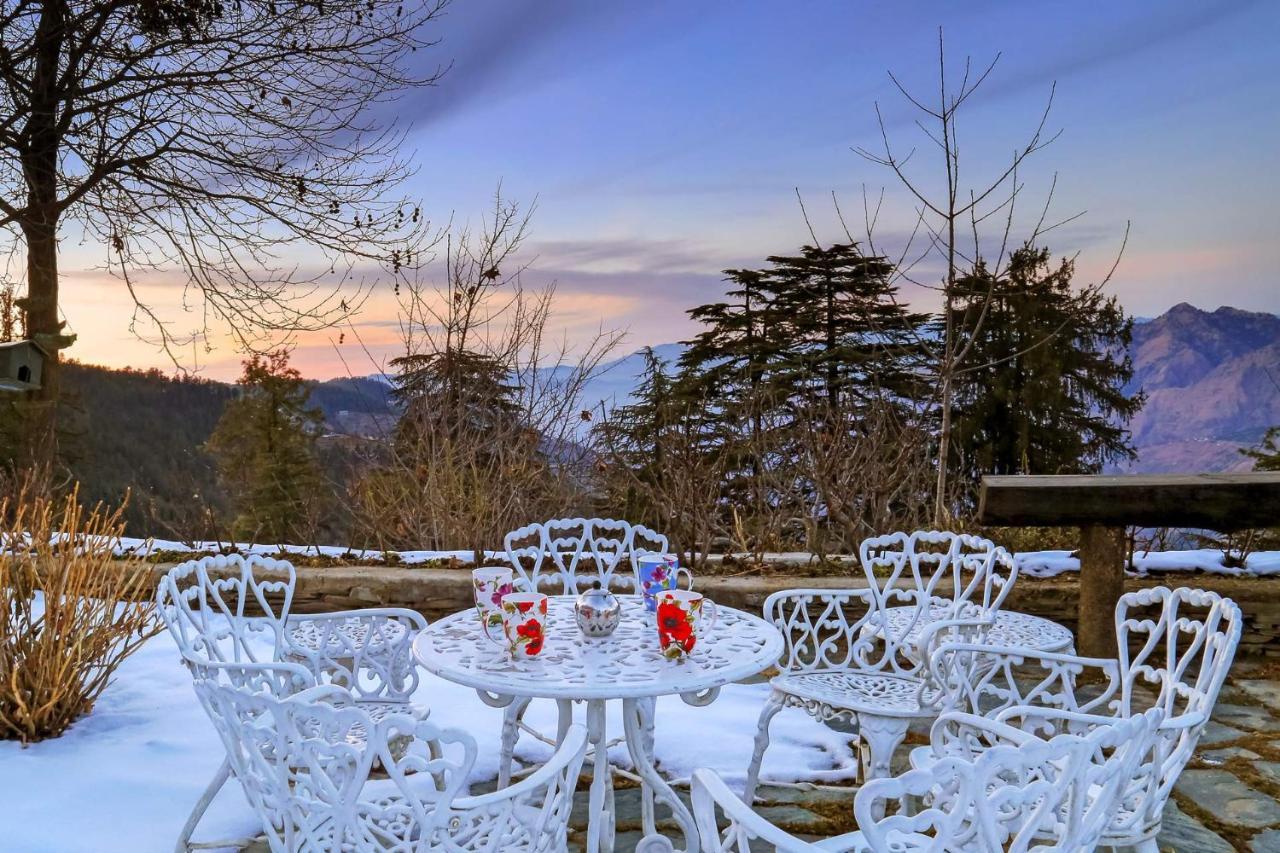 Stayvista At Violet Hill With Bonfire, Gazebo & Hill View Shimla Eksteriør billede