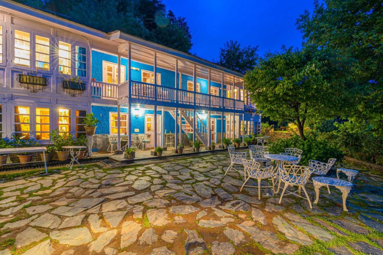 Stayvista At Violet Hill With Bonfire, Gazebo & Hill View Shimla Eksteriør billede