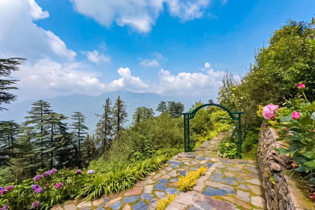 Stayvista At Violet Hill With Bonfire, Gazebo & Hill View Shimla Eksteriør billede